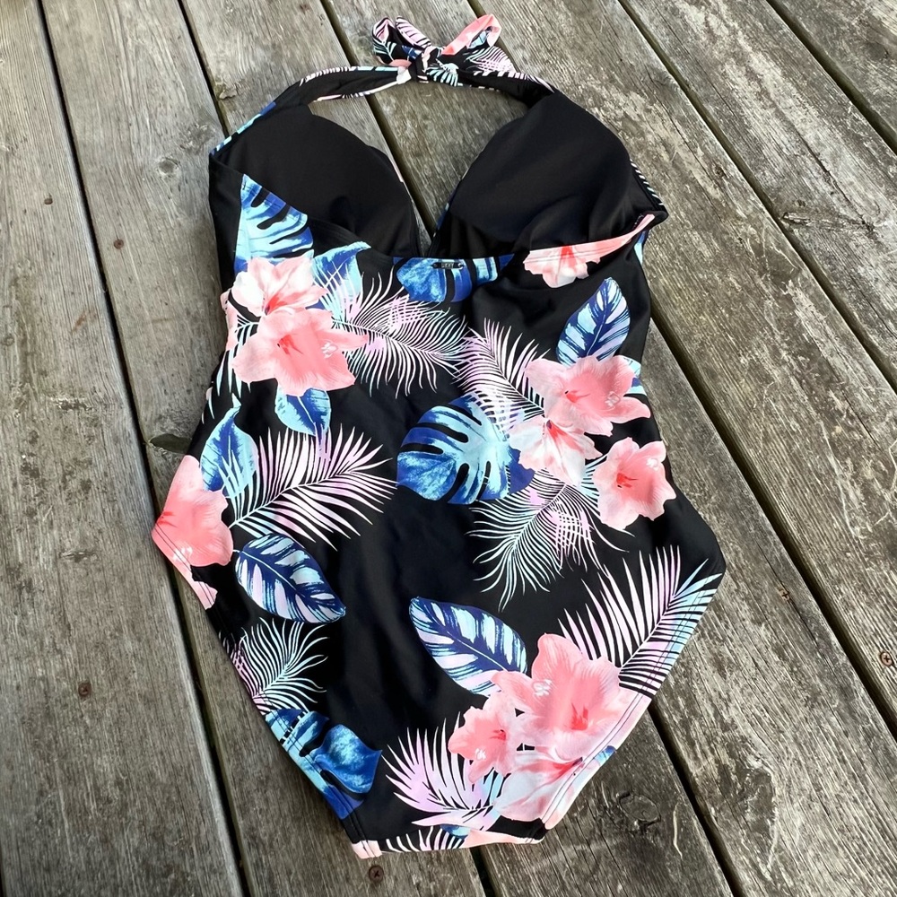 DKNY TROPICAL HALTER TUMMY CONTROL SLIMMING SWIMSUIT - Picture 6 of 13